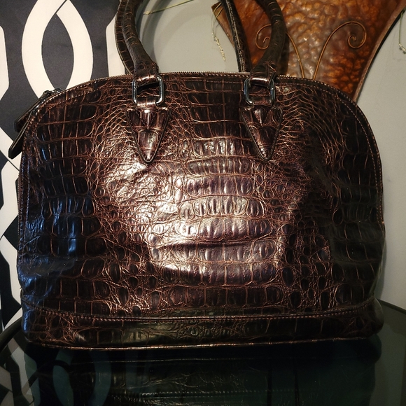 Purses - Picture 3 of 4